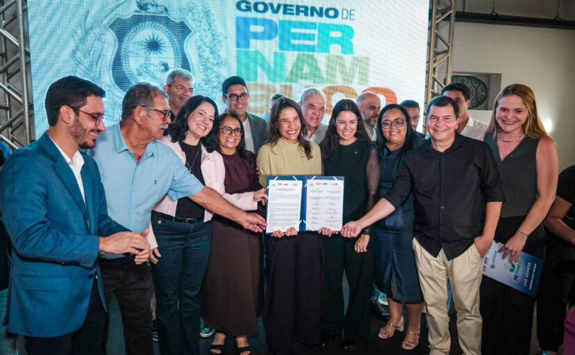 Dez municípios pernambucanos recebem laboratórios de capacitação e prototipagem em solenidade realizada em Olinda
